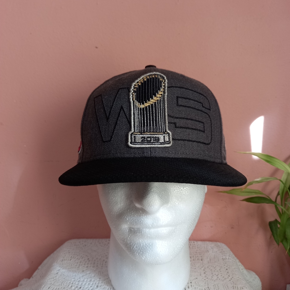 New Era Boston Red Sox 2018 World Series Trophy Snapback Hat